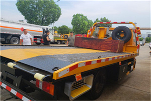 喇叭沟门附近拖车电话号码服务