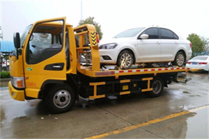 喇叭沟门附近拖车救援24小时服务热线